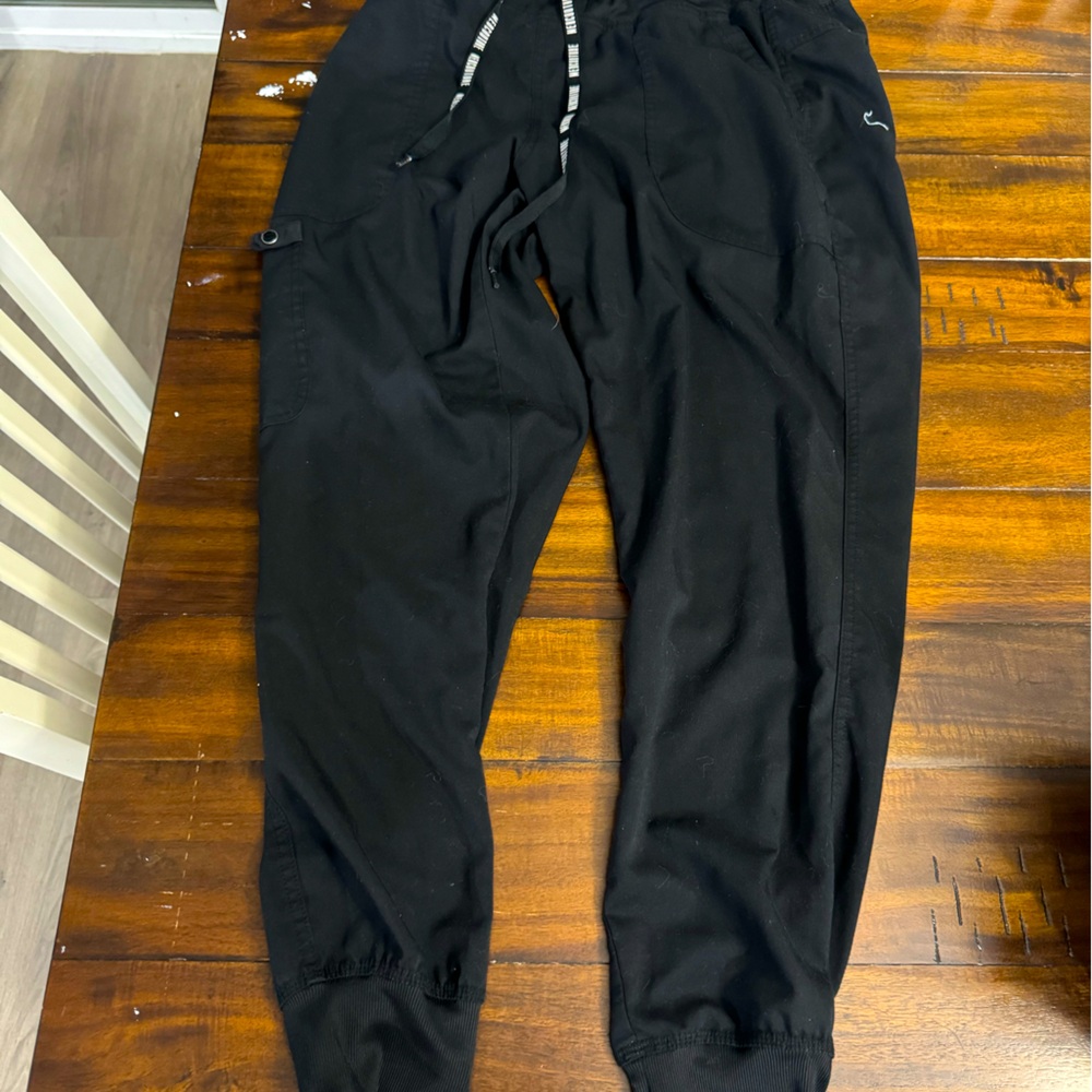 Med Couture jogger scrubs